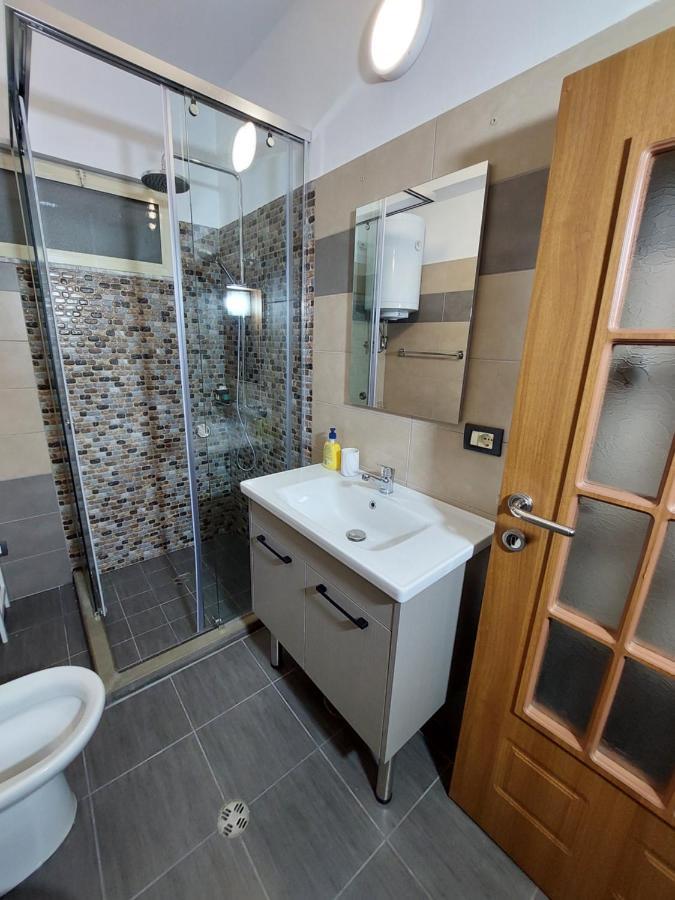 Vila Tafa Apartments Ap3 Tirana Bagian luar foto